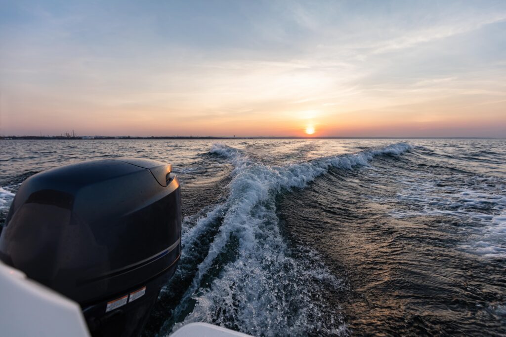 outboard engine on water